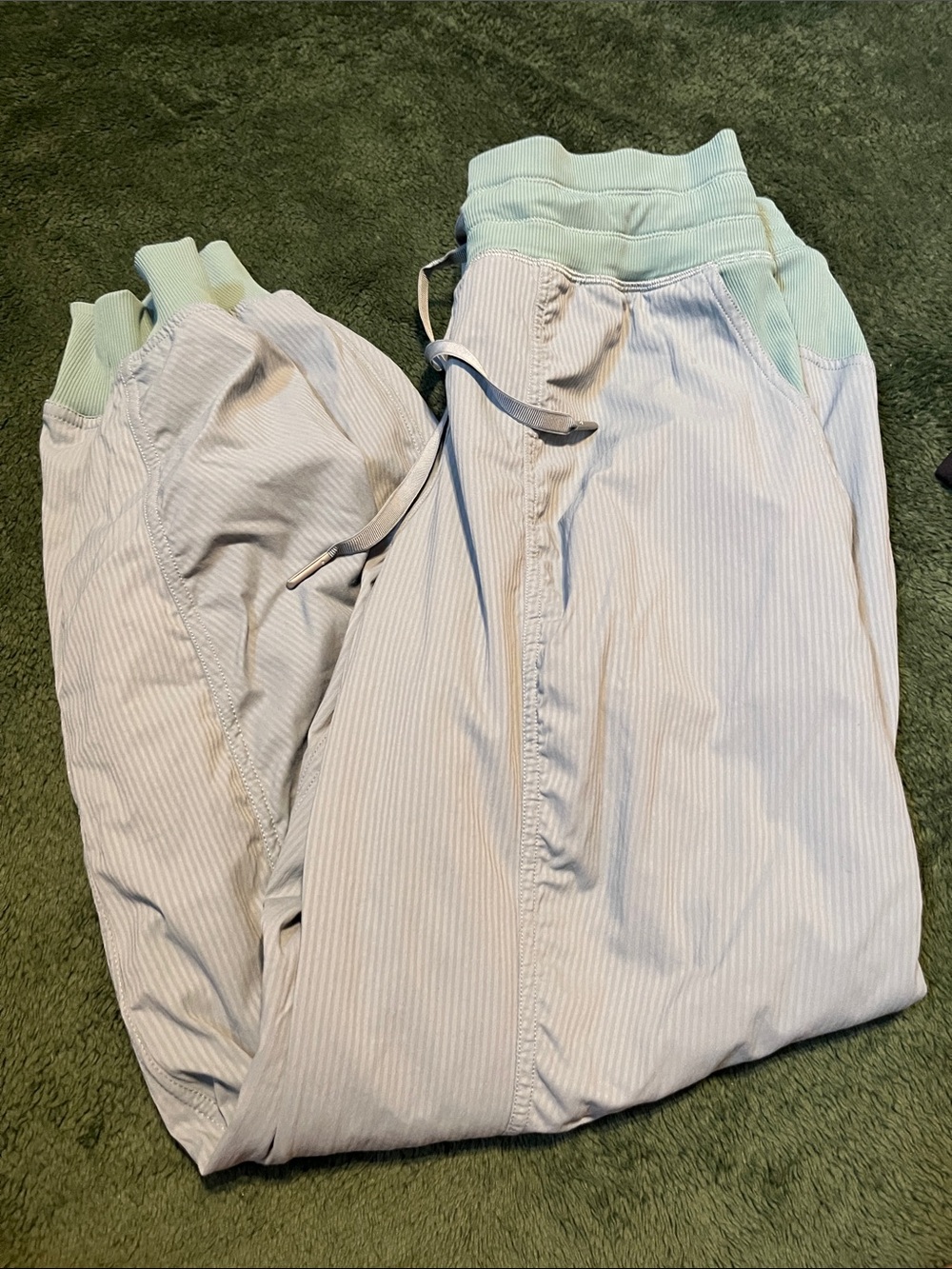Lululemon dance studio joggers